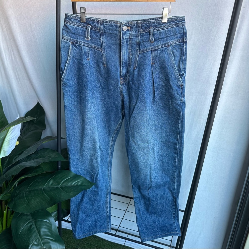 Free People We The Free Dark Wash Pleated Top Jeans / Size 30 but run bigger